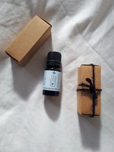 Load image into Gallery viewer, Frankincense Essential Oil