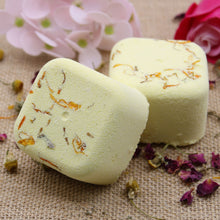 Load image into Gallery viewer, Lemomint - Aromatherapy Shower Steamer Bath Bombs