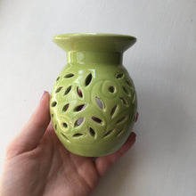 Load image into Gallery viewer, Green Classic Floral Fragrance Warmer