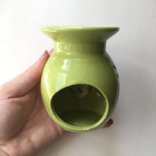 Load image into Gallery viewer, Green Classic Floral Fragrance Warmer